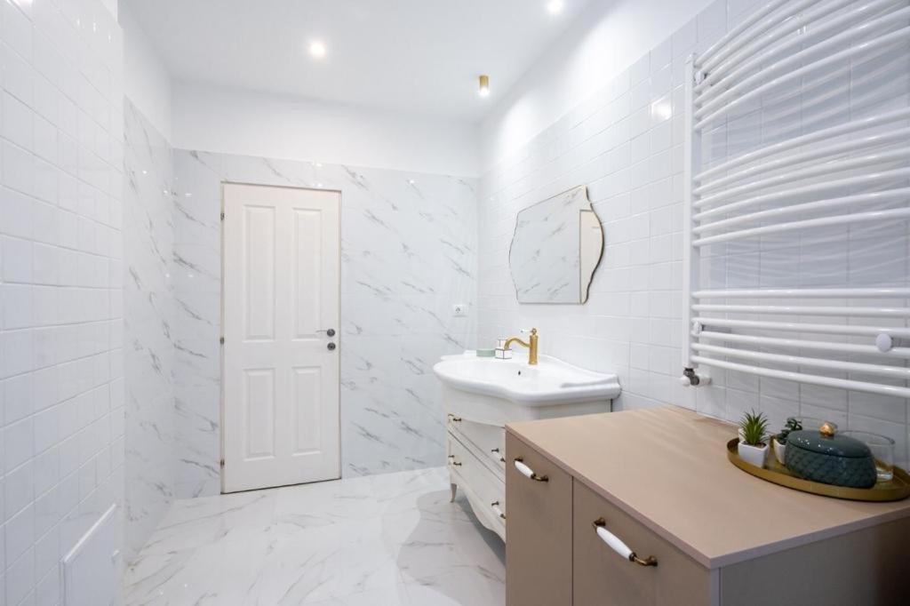 Wonderful Victorie Apartment 布加勒斯特 外观 照片